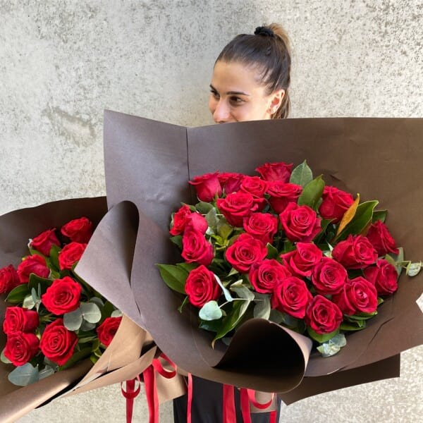 Bouquet of 24 Red Roses 2