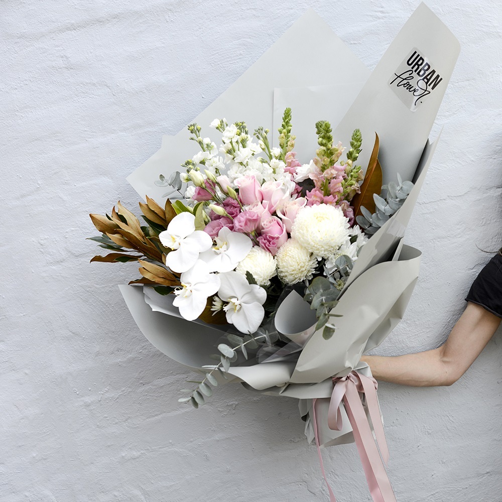 sunday flower delivery sydney